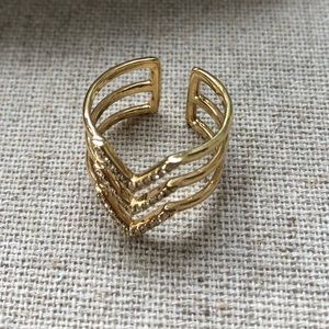 Stella & Dot Pave Chevron Ring (Gold)